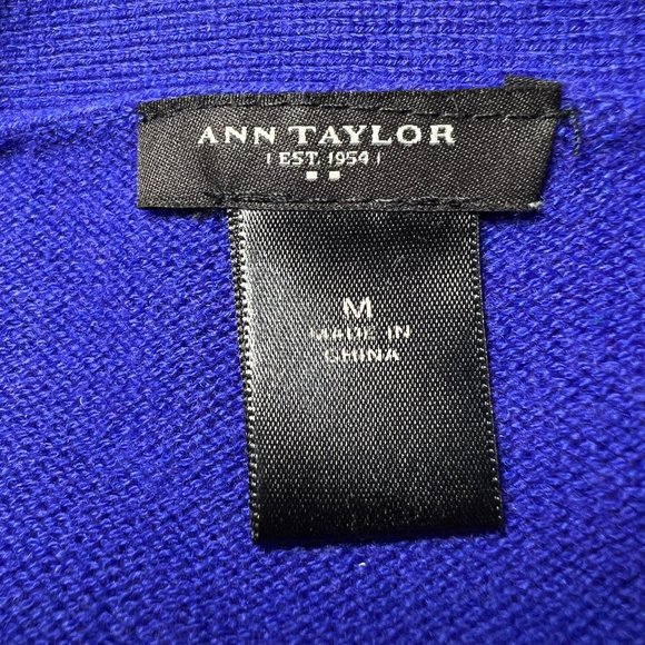 Ann Taylor Purple V-Neck Three-Quarter Sleeve Tailored Cardigan Size Med… - Picture 4 of 7